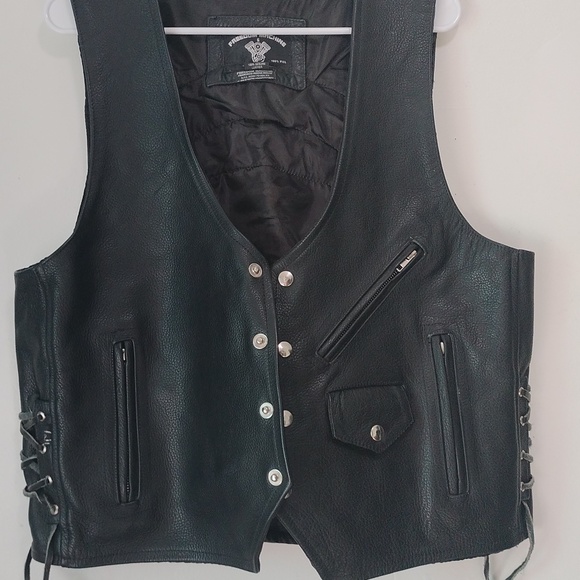 Freedom Machine Vest - Picture 10 of 16